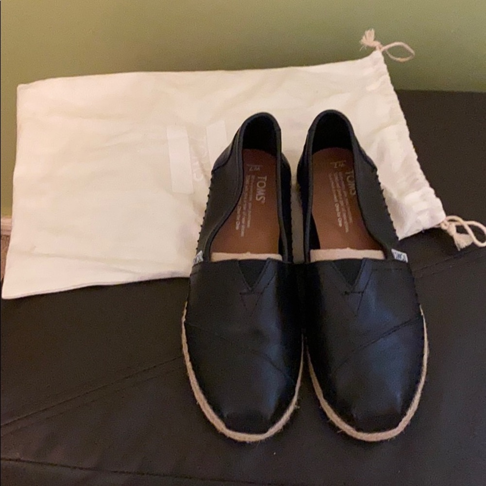 Toms Leather Flats